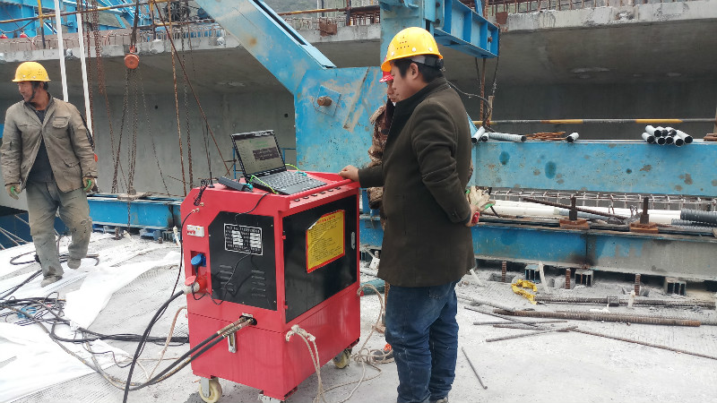 桐梓现浇桥智能张拉现场